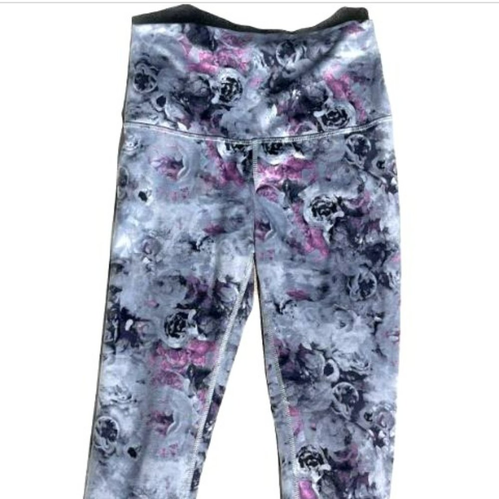 Lululemon Wonder Under Cropped Leggings Gray, Navy, White, Pink Floral